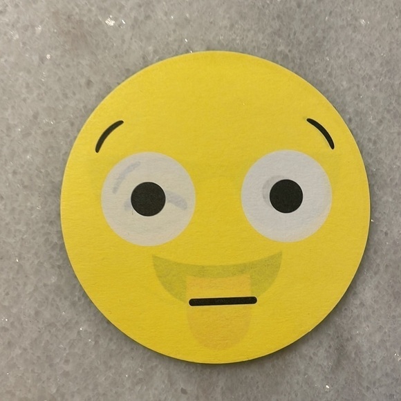 Post It Note pads New Smiley Face Expressions - Picture 5 of 5